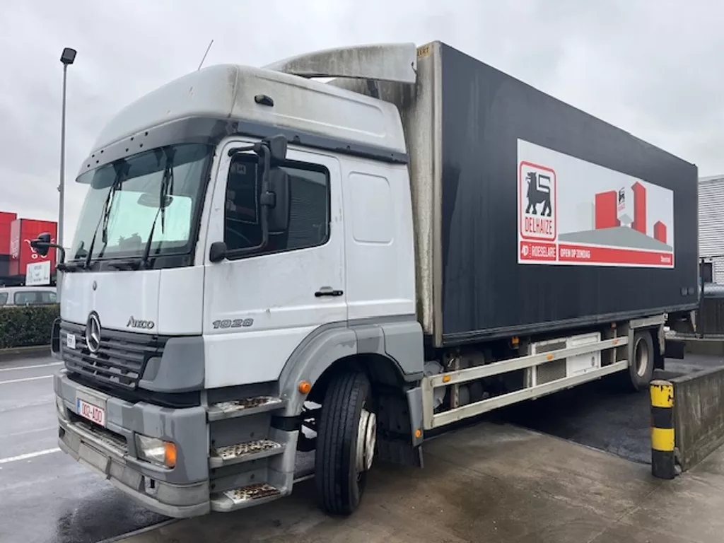 Mercedes-Benz Atego 19.28 / 18 PAL ISOLATED BOX ! VERKOCHT !