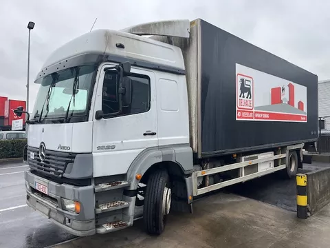 Mercedes-Benz Atego 19.28 / 18 PAL ISOLATED BOX ! VERKOCHT !